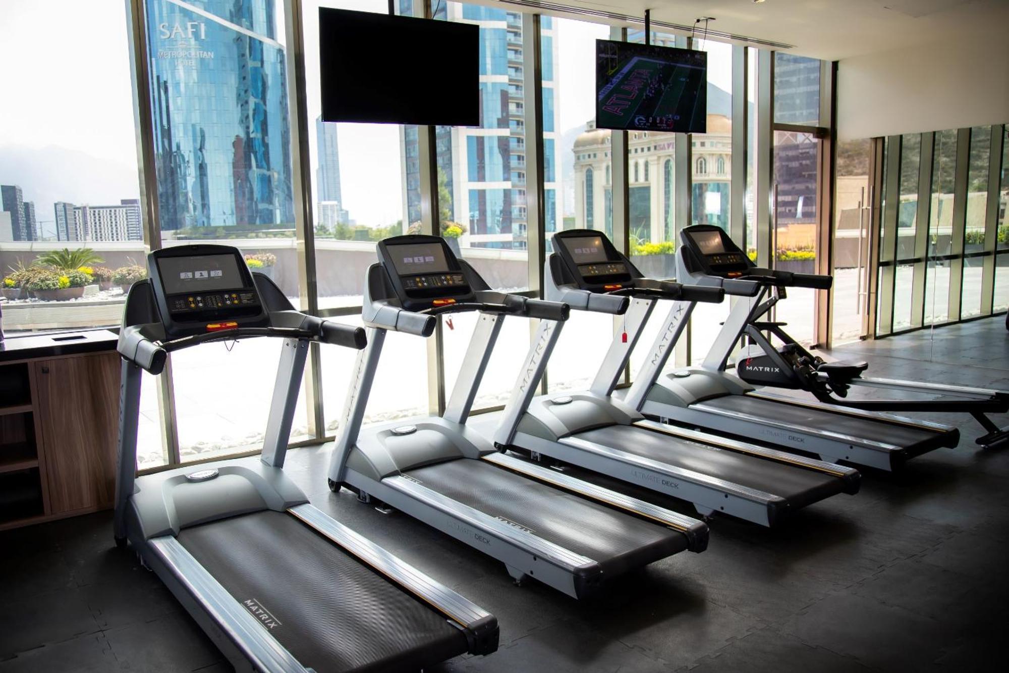 Camino Real Fashion Drive Monterrey Hotel San Pedro Garza Garcia Exterior photo Treadmills